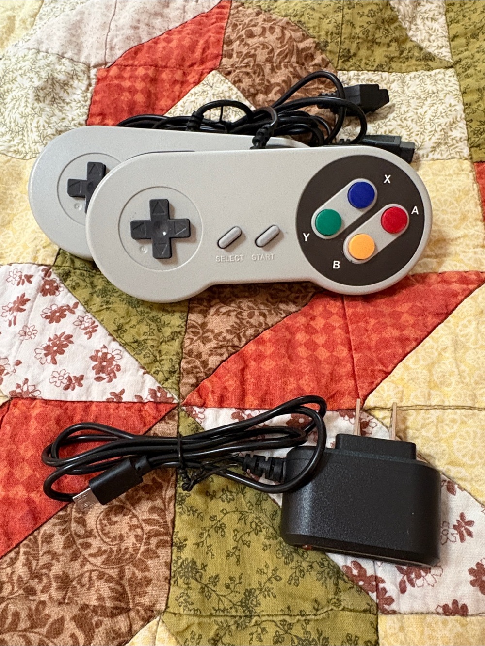 Classic Retro-Style Mini Console with Gray Controllers - Picture 5 of 5